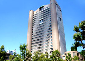 明治大学